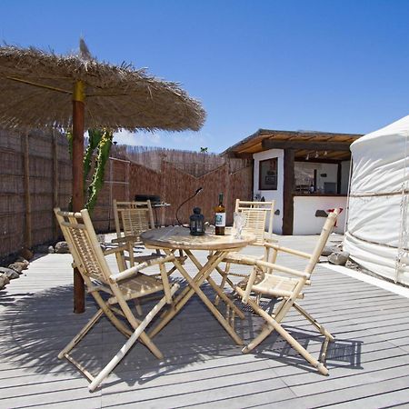 Eco Village Finca De Arrieta - Yurts And Stone Cottages - Shared Pool - Walking Distance To Arrieta Beach Tabayesco Extérieur photo