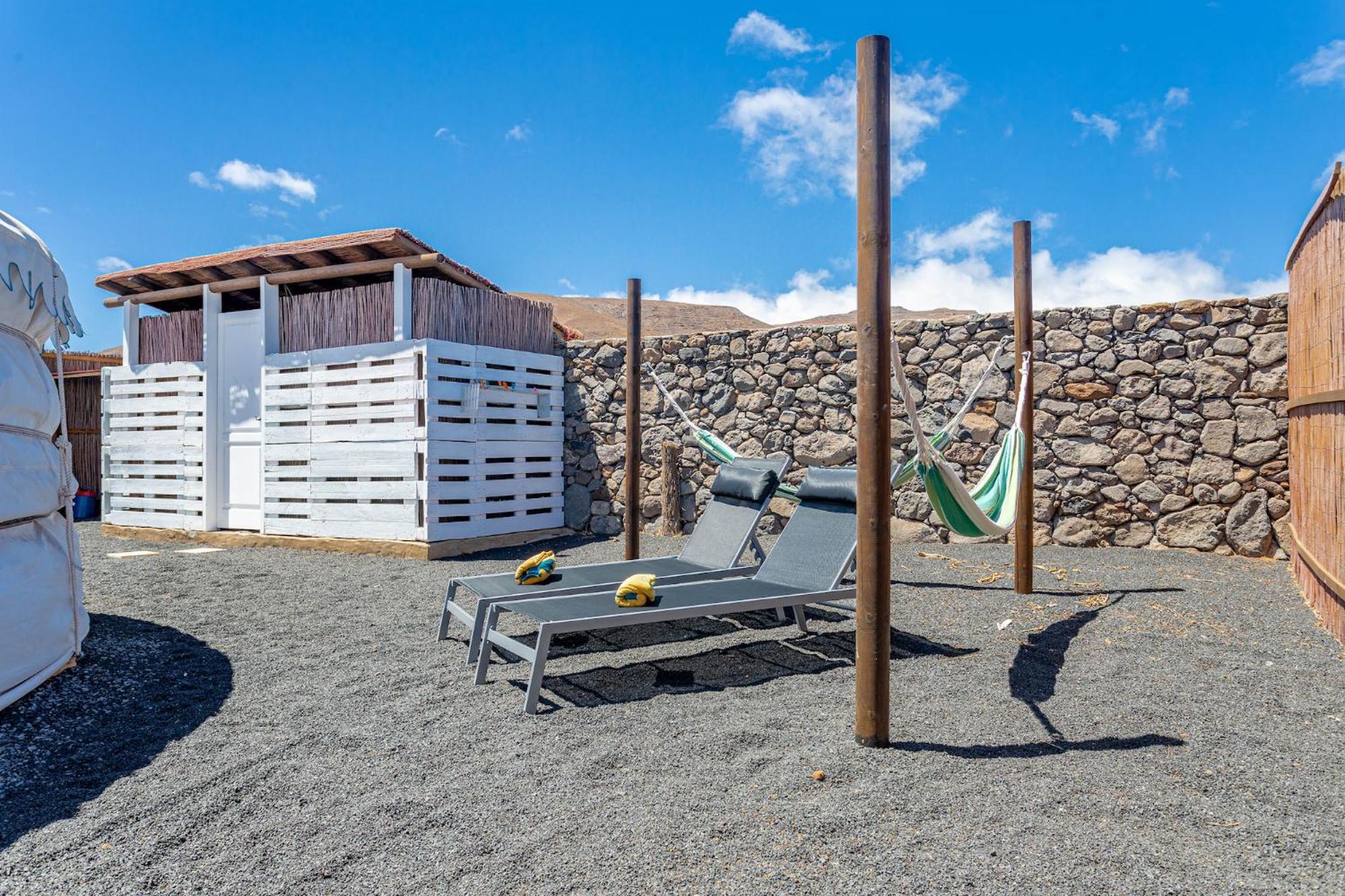 Eco Village Finca De Arrieta - Yurts And Stone Cottages - Shared Pool - Walking Distance To Arrieta Beach Tabayesco Extérieur photo