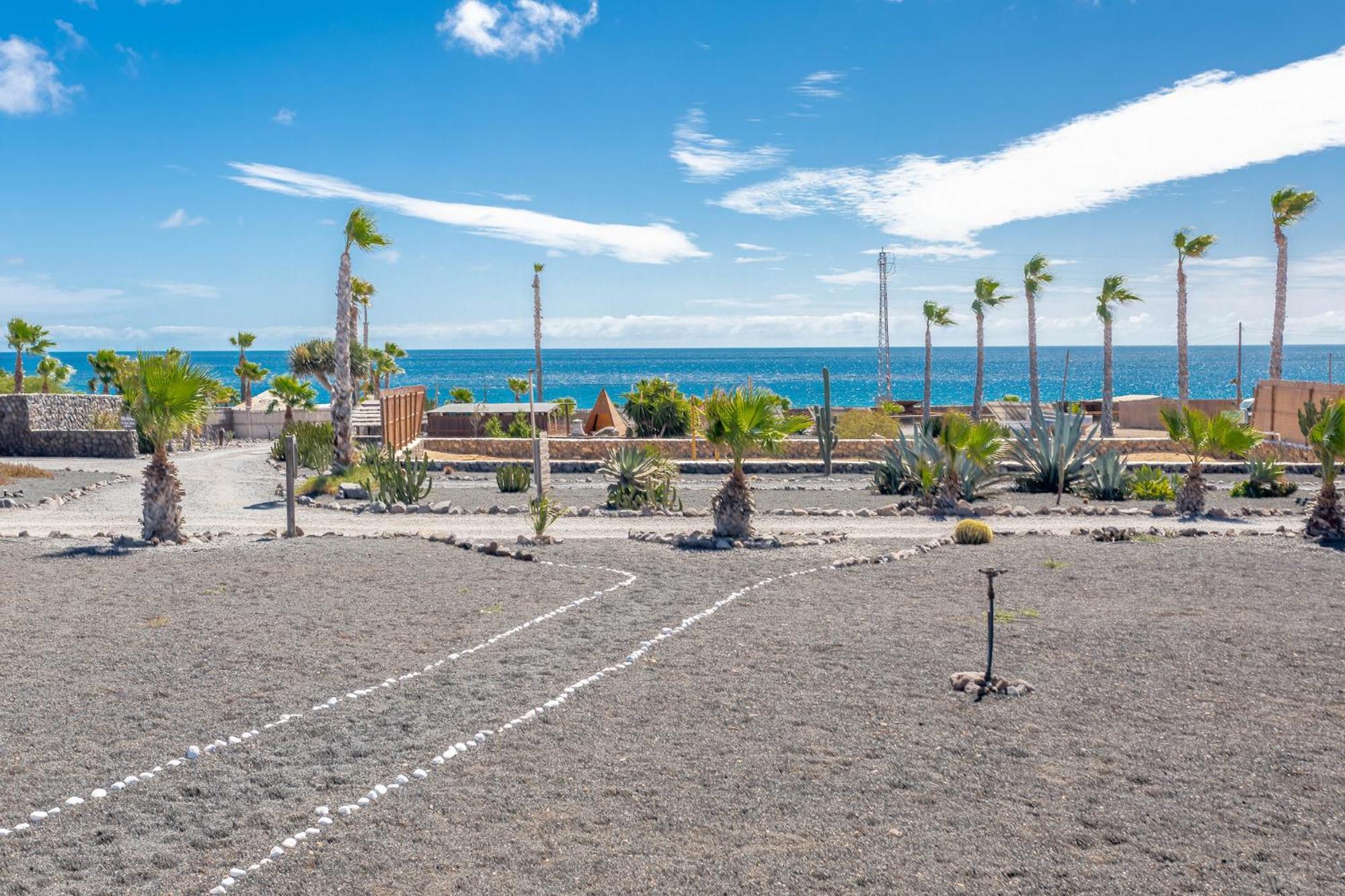 Eco Village Finca De Arrieta - Yurts And Stone Cottages - Shared Pool - Walking Distance To Arrieta Beach Tabayesco Extérieur photo