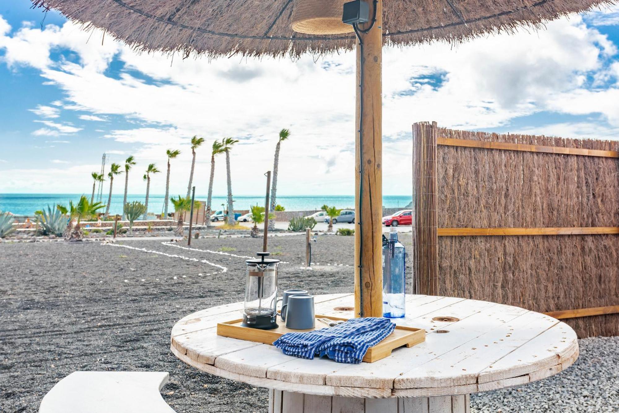 Finca De Arrieta Village - Yurts And Stone Cottages - Shared Pool - Walking Distance To Arrieta Beach - Eco Friendly Tabayesco Extérieur photo