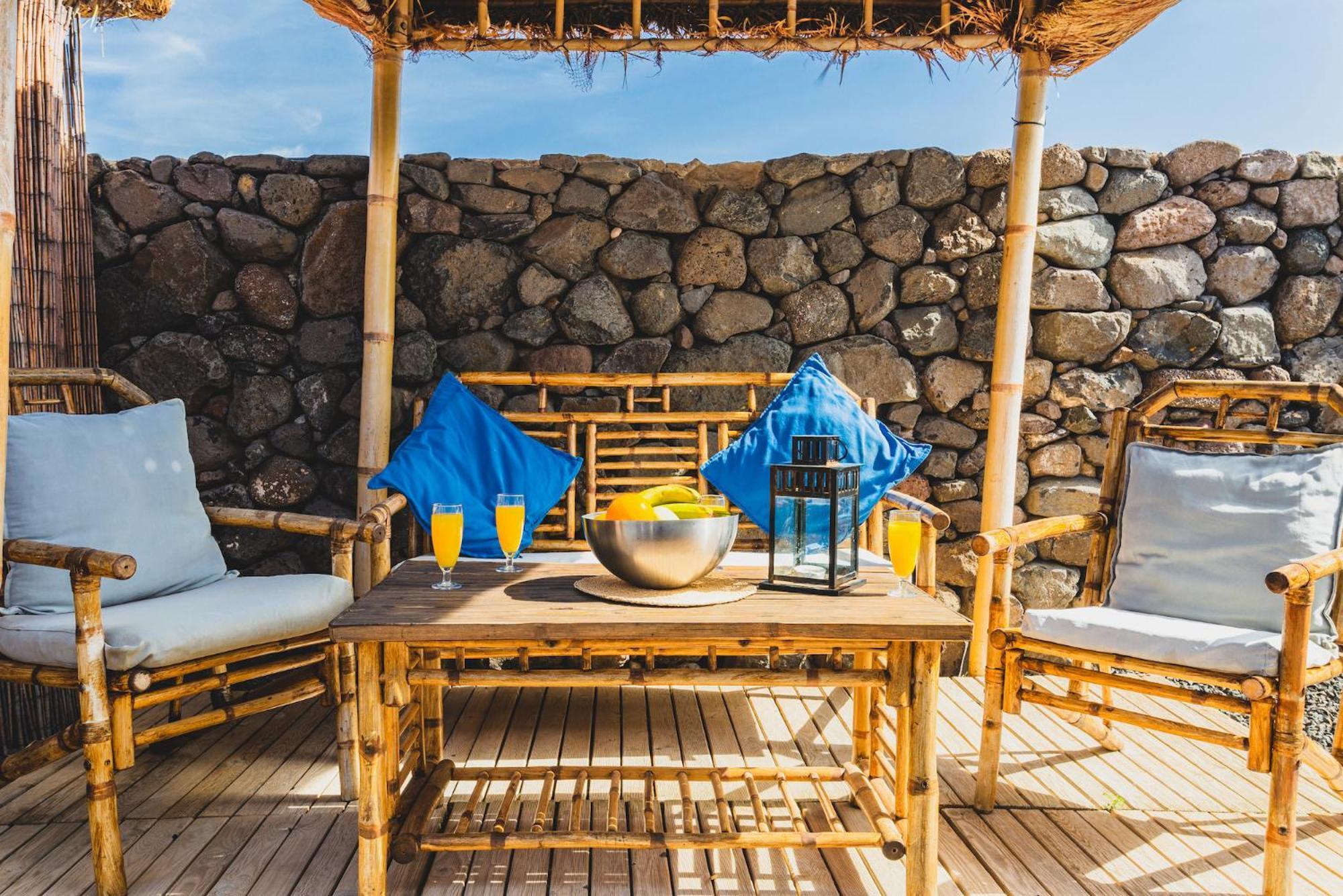 Finca De Arrieta Village - Yurts And Stone Cottages - Shared Pool - Walking Distance To Arrieta Beach - Eco Friendly Tabayesco Extérieur photo