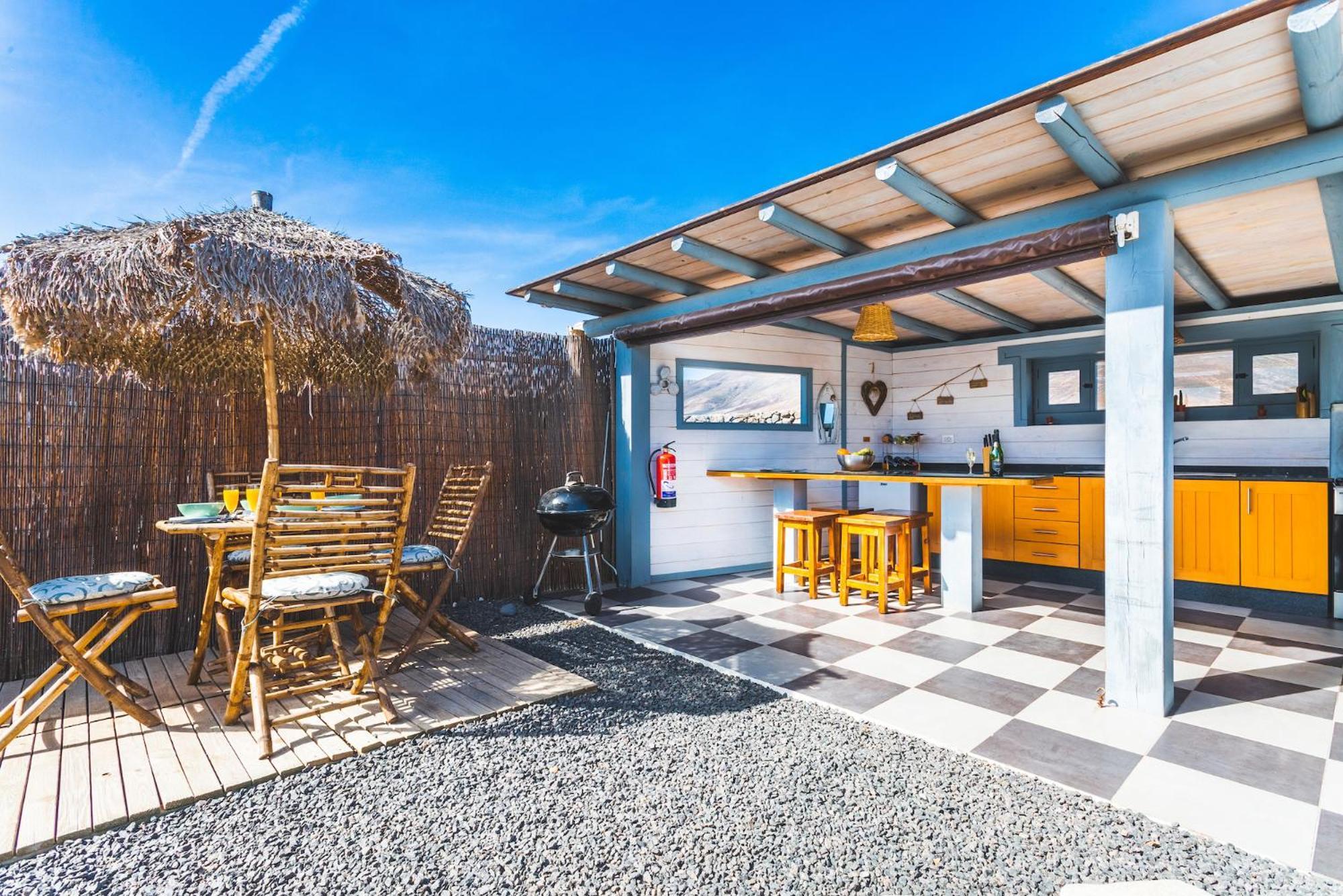 Finca De Arrieta Village - Yurts And Stone Cottages - Shared Pool - Walking Distance To Arrieta Beach - Eco Friendly Tabayesco Extérieur photo